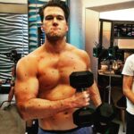 Nick Zano Instagram - #tbt trying to reach optimal #swole for the first time we see #Steel in season 2... The black dots are for our effects team to turn my skin into steel. #LegendsOfTomorrow