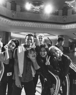 Nicky Andersen Instagram - The biggest music video I’ve ever choreographed is coming out on Friday the 15th😍 

Can’t describe how excited I am! #nowunitedleanonme #choreographer @msaagency