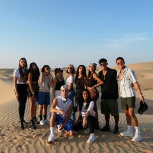 Nicky Andersen Instagram - Thankful for having these beautiful people in my life. 
@nowunited