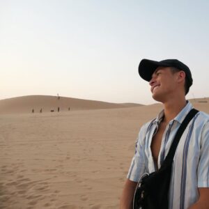 Nicky Andersen Instagram - QTsssss <3 @visitabudhabi #visitabushabi
