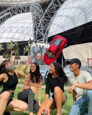 Nicky Andersen Instagram - What a lovely day today was <3 @ferrariworldabudhabi @yasisland @nowunited