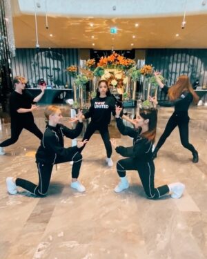 Nicky Andersen Instagram - Whenever we have some free time we always try to make some dance videos 🥰 @nowunited #choreographer