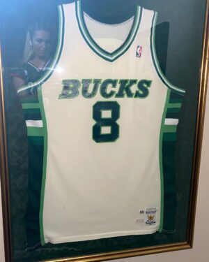 Nicole Kornet Instagram - BUCKS IN 8