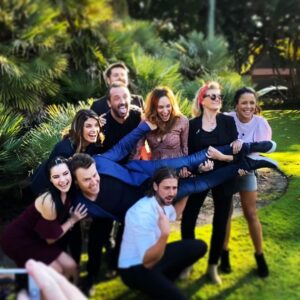 Nicole da Silva Instagram - Looks like we’ll be holding up @rodgercorser for another season of #DoctorDoctor 😝 The new season starts this Wednesday 28th at 830pm on @channel9 | Also, @ryanjohnsonofoz will get upset if I don’t tag him 🤷🏻‍♀️ Love this handsome bunch @9doctordoctor #TheHeartGuy #FarmerFarmer #EroticNovelistWantsAFarmer 💖
