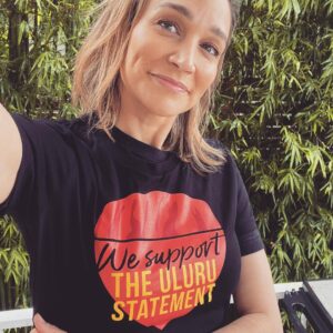 Nicole da Silva Instagram - FOLLOW UP TO MY LAST POST:

Or, buy YOURSELF a gift with meaning👇🏼

1. An #ULURUSTATEMENT from the Heart Tee. Raise awareness to have a First Nations Voice to Parliament @ulurustatement @theiconicau 💛🖤❤️

2. Get yo’self a killer @frankgreen_official #AlwaysWasAlwaysWillBe Reusable Water Bottle from one of my faves @clothingthegaps 🌏 👊🏼

3. Or some very cool @havaianas.australia thongs/flip flops designed by the ever-excellent @lukejohnmatthewarnold which will raise funds for the Port Macquarie Koala Hospital 🐨 🌳 

Let’s use our 💰 for the common good 😊 

ID: 1st photo Nicole wears a TShirt that says “We Support The Uluru Statement”. 2nd photo is Nicole pulling a funny face with a reusable water bottle that says “Always Was”. 3rd, is a video of a box opening with a pair of colourful thongs/flip flops inside.