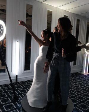 Nicole da Silva Instagram - I ♥️ @chloebayliss5