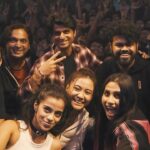 Nikhita Gandhi Instagram - This is how we do at #NIKIVERSE #NikhitaGandhiLive @japikaa @ishanikouli @slimbone_ak @ashwinwashere @johnpaul.india @sambitc @sasmitrudra @rahulputai @campusmusicfestival_cmf @diamond_harbour_medical_c_h @diamante_dhgmch_official @nikhitagandhiofficial