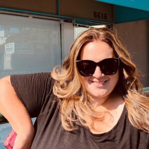 Nikki Blonsky Instagram - Big, Blonde and Beautiful. 
Thanks @craiggangi for the amazing new look! If you are in LA make sure you check out his salon!