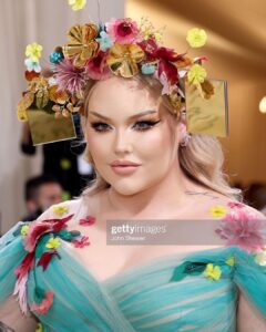 Nikkie de Jager Instagram - PAY IT NO MIND 🏳️‍⚧️ when I got asked to join the Met Gala(!!!!!) I knew I wanted to pay homage to a trans icon who was at the forefront of the Stonewall Riots… Marsha P. Johnson paved the way for so many of us, and I hope I made my community proud tonight 🥺 this night has been so incredibly surreal…. I can’t wait to tell you EVERYTHING!!!!!! 💕 WE DID IT GUYS!!!!!!!! thank you so much @youtube & @derekblasberg for this insane night.. I’ll forever be so grateful! - Products Used: @maybelline + @nimya Hair: @mandynijland + @davidlopezzz Nails: @electanailart Styling: @marjabennenbroek Styling assist: @brandonmgarr Dress: @edwin_oudshoorn The Metropolitan Museum of Art, New York