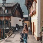 Nikol Švantnerová Instagram - Naše první zastávka Hallstatt🍂přijeli jsme večer, předpali tady v kempu a ráno si užili procházku bez turistů. Navíc takhle na podzim to tady má krásné kouzlo. #travel #hallstatt #visitaustria Hallstatt, Austria