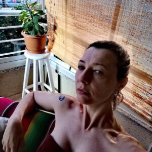 Nilgün Türksever Instagram - İçsel olarak da dışsal olarak da modayı takip etmiyorum. Mutlu yıllar.