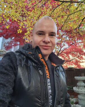 Nina Flowers Instagram - I love Chicago in the Fall and all its beautiful colors!! Hands down one of my favorite cities in the country.
Happy Sexy Saturday everyone💙
#ilovechicago #ninaflowers #djninaflowers #hydratenightclub #hydratechicago