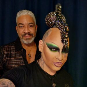 Nina Flowers Instagram - Happy New Year from the Flowers Purcell Family! Let's do this! 😎💙😘🍾🥂🥂🥂🥂🥂
#themanorcomplex #garysantispresents #arabiannights #ninaflowers #djninaflowers