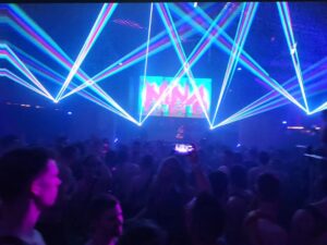 Nina Flowers Instagram - What a night!! All my love and gratitude to @swertstom for the opportunity to play for @him_belgium 😎I had an amazing time and I'm super grateful for this amazing experience.  Anyone visiting Belgium, you must come to HIM 💙 #everything #him #himbelgium #ninaflowers #djninaflowers