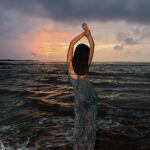 Nisha Guragain Instagram - Sunsets to melt everything else away. 🌅🏖️ 📸 @official.khushal.photography
