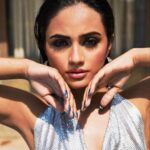 Nisha Guragain Instagram - Fake people have an image to maintain. Real people just don’t care….. 🖤 📷 - @official.khushal.photography Mua- @makeupbybharti Goa