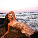 Nisha Guragain Instagram - I’m getting some beach therapy.🏖️ @official.khushal.photography