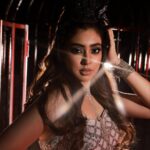 Niti Taylor Instagram - 💥 For @glariconic Concept and Photography @amitkhannaphotography Styling @stylingbyvictor @sohail__mughal___ Creative direction & Production @tshodenyb @ankitbhatia14 @a__square__entertainment Mua @mua_aanchalkhanna Hair @hairmakeupjosephinec Outfit @laado_by_neha Venue Partners @axolounge Gifting partners @thebombayblackdecor @mitvincouture @lafrenchperfumes @taneira_sarees @skinn_titan @dcakecreations Videography @haroon_ali15 @shotbykaran_ Asst Photographer @kapil_parmar0751 Asst Stylist @styleby_antara @janvijain123