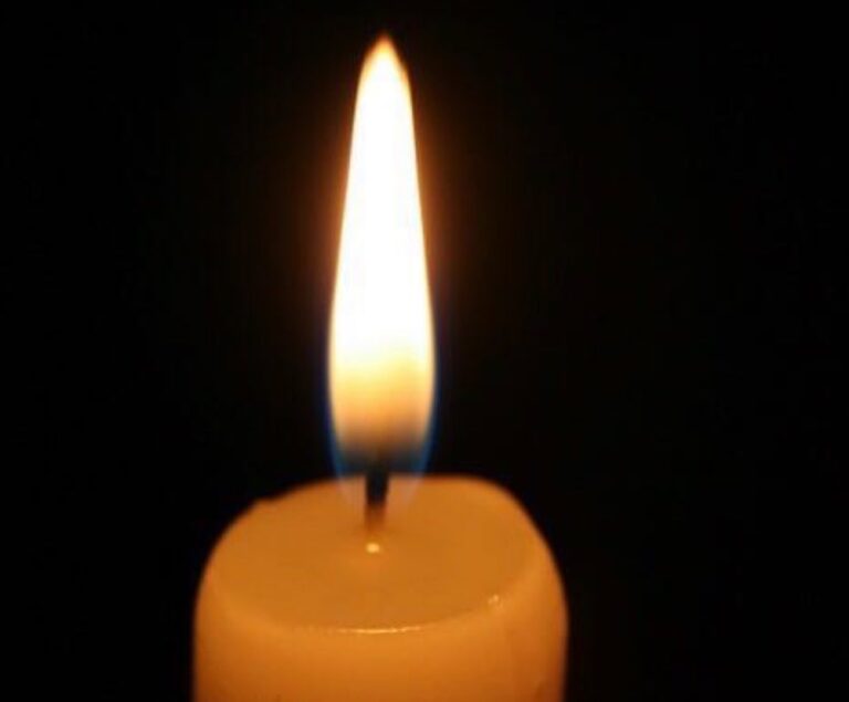 Norah Casey Instagram - I light candles all the time - it helps me to pause and think about those who are suffering and people I loved who’ve left this world - so tonight at 6pm after such devastation and so many lives lost I am going to do that - light candles and reflect on this horror - I feel so useless - donations to some of our incredible Irish charities who are there helps in the only way I know how and time to reflect and honour all of those lives lost by lighting the darkness helps my soul #candlevigil #spire #dublin 💚