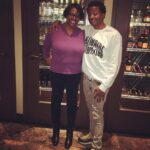 Nore Davis Instagram - gotta give my mom her flowers while she STILL here💐🥹❤️ she out here with stage 4 ovarian cancer ballin in the 4th quarter! putting more and more and more and more time on her clock and I’m on the sidelines rooting, cheering and crying for her all at the sametime. the last two weeks been so hard but she is showing so much strength and fight — it’s honestly remarkable and inspiring. When they said “we got no more options” she said “I still want to fight” and I’m like that’s what the fuck I’m talking about😭✊🏾! She gonna keep fighting and we gonna keep cheering her on from the side lines. Love you @nklcuresicklecell keep AND1 Mixtape Ballin!❤️ #fuckcancer #mom #loveyou