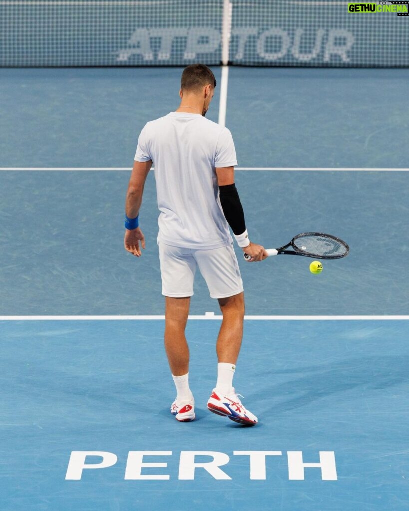 Novak Djokovic Instagram - Practice served with a side of fun 😁 @djokernole 🇷🇸 @danilovicolga | #UnitedCup