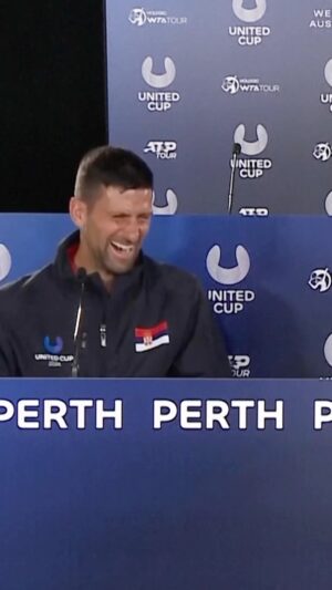 Novak Djokovic Instagram - Novak Djokovic shocked everyone at the press conference by speaking Chinese 🗣🇨🇳

#tennis #atp #unitedcup #djokovic #chinese