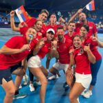 Novak Djokovic Instagram - Happy new year 2024 from Team Serbia in Perth 🎊💥🙌 Wishing everyone all the best around the world. Celebrate the good times 😃 Срећна нова година 2024 од тенис тима Србија из Перта. Све најбоље желим свима. У здравље 🎊 Perth, Western Australia