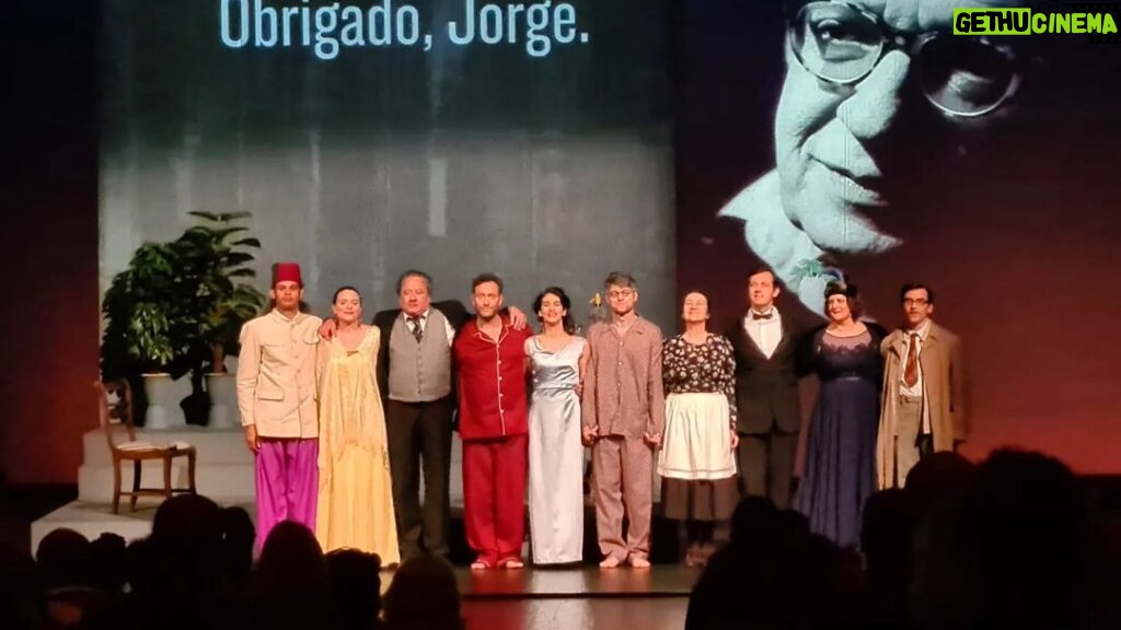 Nuno Pardal Instagram - E acabou assim entre lágrimas e gargalhadas, obrigado obrigado obrigado!! ❤️ 📷 @danielroconde São Luiz Teatro Municipal