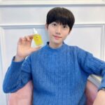 Oh Han-kyul Instagram - #광고 #포플라시트러스메디카앰플 . 요즘 날씨도 추워지고 푸석해진 한결이에게 맑고 깨끗하고 생기있는 피부관리가 필요했는데, 때마침 찾아온 포플라 시트러스메디카앰플(불수감)😍🍋 < 비타민C+헤스페리딘이 풍부한 여수 불수감 함유> . @bulsujangsaing . #오한결 #청소년배우오한결 #불수장생 #불수감화장품 #불수감앰플 #포플라 #포플라시트러스메디카앰플 #여수불수감앰플