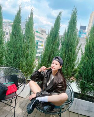 Oh Yeon-seo Instagram - 쉬는날🥦