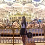 Ok Ye-rin Instagram - . #롯데월드 집에 있는 의상으로 컬러 맞추고 타이도 해주면 교복느낌 완성! 너희들 소년 소녀가 따로 없었네 순정만화 주인공인줄 🙊❤️ #매직패스 아이들 지치지 않게 원하는거 딱! 정해서 놀이기구 타고 퍼레이드 불꽃놀이까지 구경하고 종일 놀아서 피곤할즈음 #원더도어 편하게 호텔로 돌아가서 마저 호캉스 즐기기 패키지 최고다 진짜!✨️ . . . #닮은듯안닮은듯 #사이좋은남매 #교복 #커플룩 #남매룩 #롯데호텔월드 Lotte World