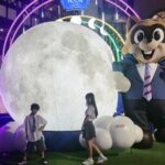 Ok Ye-rin Instagram - . #롯데월드 집에 있는 의상으로 컬러 맞추고 타이도 해주면 교복느낌 완성! 너희들 소년 소녀가 따로 없었네 순정만화 주인공인줄 🙊❤️ #매직패스 아이들 지치지 않게 원하는거 딱! 정해서 놀이기구 타고 퍼레이드 불꽃놀이까지 구경하고 종일 놀아서 피곤할즈음 #원더도어 편하게 호텔로 돌아가서 마저 호캉스 즐기기 패키지 최고다 진짜!✨️ . . . #닮은듯안닮은듯 #사이좋은남매 #교복 #커플룩 #남매룩 #롯데호텔월드 Lotte World