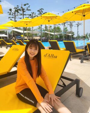 Ok Ye-rin Instagram - #광고 
.
우리집 인어공주
여름만되면 깜둥이 되는 예린이😎
야외에서 UV차단 제대로 되는 
긴팔 래쉬가드는 필수예요

집업이라 탈착도 편하고 
색상도 쨍해서 물놀이에 딱인듯🧡

샌들은 사이즈가 크지만
벨크로라 조절해서 신을수 있었어요
😊👍

.
.
@ng_apparel.kids
#내셔널지오그래픽키즈 #내셔널지오그래픽 #키즈래쉬가드 #여아수영복 #키즈샌들 #주니어신발 #주니어코디 #주니어옷 #키즈코디