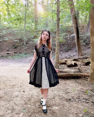 Olive Elise Abercrombie Instagram - Wedding attire from a few weeks back 🖤🤍 Amazing vintage dress from @trunkofdresses 🚲