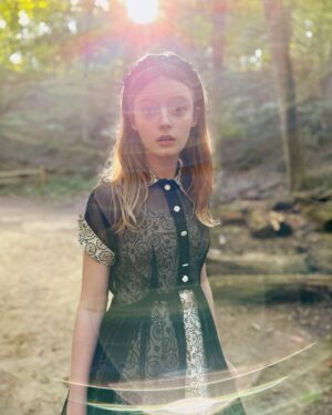 Olive Elise Abercrombie Instagram - Wedding attire from a few weeks back 🖤🤍 Amazing vintage dress from @trunkofdresses 🚲