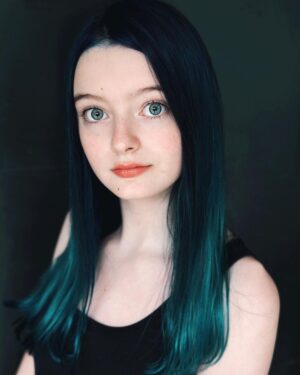 Olive Elise Abercrombie Instagram - Skelly’s up so ofc Olive’s in her Corpse Bride era