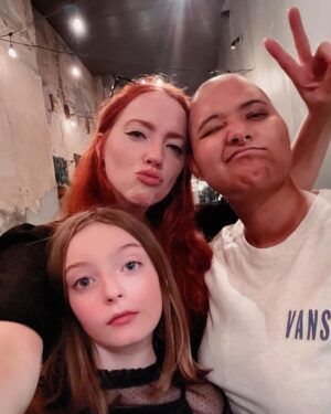Olive Elise Abercrombie Instagram - Super fun day on @immortal_amc 🥀 
Ep 7 directed by @iamaostrander now streaming on @amcplus! 

Everyone was so nice and cool, it was wonderful to meet you all 👋🖤

#mayfairwitches