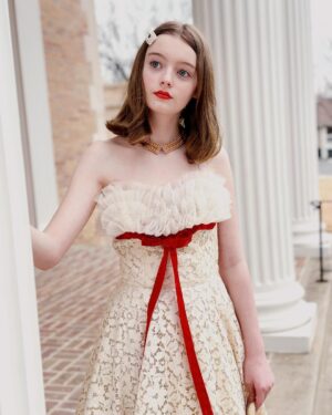Olive Elise Abercrombie Instagram - Got to take 50s vintage out for a spin for Valentine’s Tea at the St Regis ❤️☕️❤️