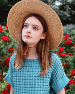Olive Elise Abercrombie Instagram - Belated birthday portraits 🌹12🌹