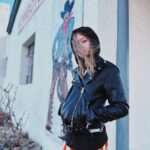 Olive Elise Abercrombie Instagram - Just hangin’ around bein’ a bird whisperer (as usual) 🦅 Santa Fe, New Mexico