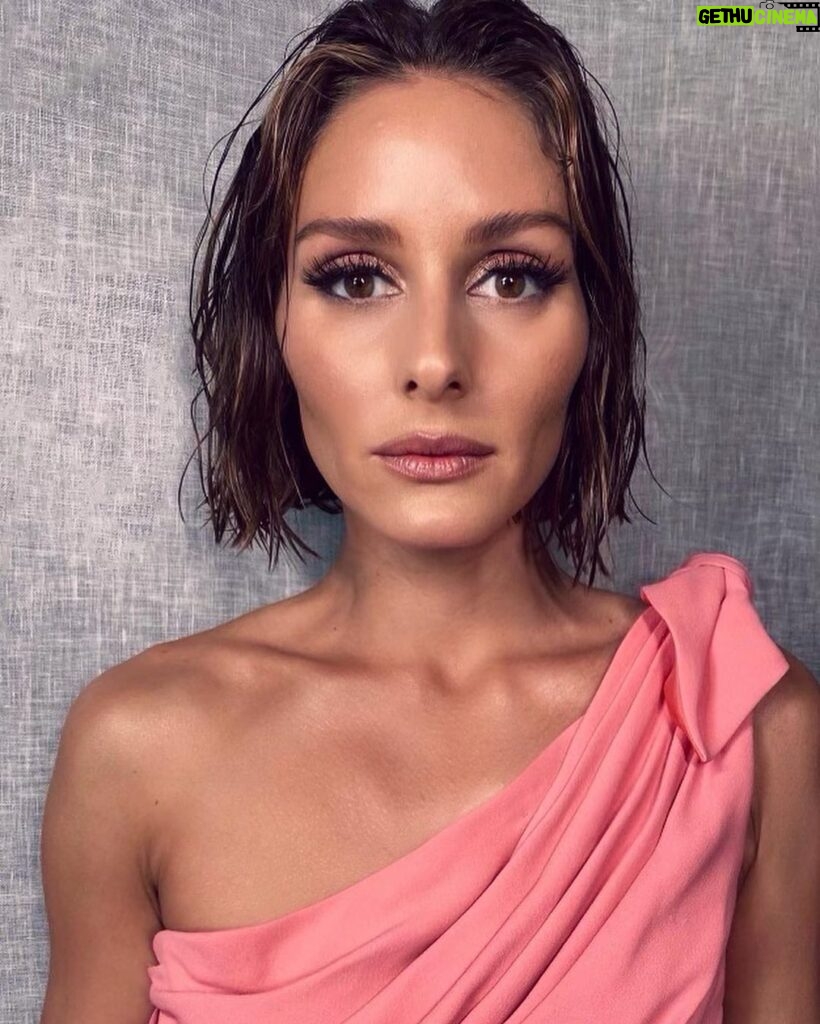 Olivia Palermo Instagram - All glammed up thanks to @andrea_tiller 💄 & @michaelsilvahair 💇🏼‍♀️ New York, New York