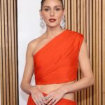 Olivia Palermo Instagram - Congrats to my girlfriend @sambarry and the whole @glamourmag team on another wonderful Women of the Year event! 👏❤️‍🔥👭💪 #GlamourWOTY 👗: @bronxandbanco 💎: @buccellatimilan 👠: @gianvitorossi 💇‍♀️: @kenna_hair_ 💄: @andrea_tiller 📷: @gettyimages for Glamour Magazine Jazz at Lincoln Center