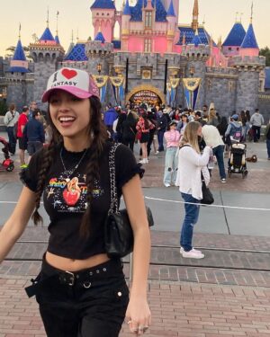 Olivia Rodrigo Instagram - ❤️‍🔥🥨🌷🫀❤️