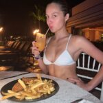 Olivia Rodrigo Instagram – vacay dumpppp 🌴👾🌺🌴❤️‍🩹🫶🏼🌸💕 Four Seasons Resort Maui at Wailea