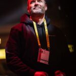 Ondřej Novotný Instagram - 2024🎉🔥 Co bych vam popral? Preji vam to co bych pral sobe. Byt hrdinou sveho zivota. Snazit se byt hrdinou pro sebe, svou rodinu, sve blizke. Byt tim o kom jsem pred lety snil, ze budu. Podivat se zpatky a videt, ze se spoustu veci povedlo a ze jdu po ceste, ktera je sice klikata a casto malo schudna, ale peru se s tim jak nejlepe umim. Preji vam, abyste pred sebou na horizontu meli porad neco kvuli cemu stoji za to se vsim se rvat. Neco co vas motivuje, co milujete, po cem touzite. Preji vam, aby jste si plnili sny a to ted a tady. Doba neni jednoducha a nema cenu toho hodne nechavat na nekdy jindy. Preji vam stesti! Je potreba ke zdravi i k lasce, k dennimu zivotu i k praci a byznysu. Preji vam vnitrni ohen a touhu, ktera vas pozene za vasi duhou, na horizont vasich moznosti a bude vam svitit na cestu v tezkych chvilich, ktere kazdy mame. A nam vsem preji dny naplnene smichem. Hodne stesti i v roce 2024 pratele ✊