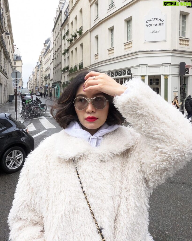 Oranicha Krinchai Instagram - Bonjourrr @chanelofficial 🌟 #CHANELEyewear #CHANELCruise Paris, France