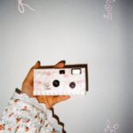 Oranicha Krinchai Instagram – My latest collaboration with @pico_officialth 🎀🎞 #PicoProudsFavCake200 

📍🛒เปิดให้จองคืนพรุ่งนี้ เวลา 00.00  28JAN-3FEB นี้
ราคา PRE-SALE 990.- ราคานี้กล้องพร้อมฟิล์มมีลายในตัว ซื้อไปถ่ายได้เลยไม่ต้องซื้อฟิล์มเพิ่มค่ะ

🔥สินค้ามีจํานวนจํากัด เมื่อสินค้าแต่ละรอบส่งเต็มจะตัดเป็นรอบถัดไปอัตโนมัติ
(ทยอยส่งสินค้าวันที่ 5-9 กุมภาได้ภายในวาเลนไทน์แน่นอน🥰)

ราคานี้จะลดจากราคาเต็ม 1,190.- (เมื่อสั่งวันที่ 4 กุมภา เป็นต้นไป ส่งสินค้าวันที่12 กุมภาเป็นต้นไป รอบนี้จะไม่การันตีว่าได้ของทันวาเลนไทน์ค่า)

สั่งได้ทางแชทไลน์ LINE@picofilm เช่น แจ้งว่ารับ Proud 2 ตัว

📥คืนพรุ่งนี้วันที่27 พิมพ์ทิ้งไว้ และตอน00.00 วันที่28 กดส่งมาโลด เดี๋ยวทางเรารีบมาตอบตามคิวค่ะ อย่าพิมพ์ซํ้าเข้ามาน้ามันจะเด้งไปข้างบนงับ🥹