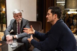 Orlando Bloom Instagram - Ve středu jsem se setkal s vyslancem dobré vůle UNICEF Orlandem Bloomem. Mluvili jsme spolu hlavně o dopadech války na Ukrajině na děti. Orlando, pokračuj v tom, co děláš. Je důležité nezavírat oči před válečnými zločiny páchanými na ukrajinských dětech.

----------

On Wednesday I met with the UNICEF Goodwill Ambassador Orlando Bloom. We talked about the impact of the war in Ukraine on Ukrainian children. Orlando, please keep doing the important work you are doing in highlighting the terrible war atrocities committed against Ukrainian children by the Russian occupiers.