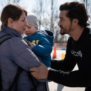 Orlando Bloom Instagram - How does a parent find the words to comfort a child during a war? 

What can you say to make them feel safe, as hostilities continue unabated? 

What do you do to protect them?

Last year, I visited Moldova and met with children and families who fled the brutal war in Ukraine.

I spoke with mothers - and the fear and uncertainty they were feeling were so palpable.

I spoke with children, many of who didn’t understand what a war is, and why they had to leave everything behind - their homes, their schools, their friends and even their loved ones.

As families crossed the border, they were desperately looking for some respite, and a safe place for their children.

@unicef teams were ready to provide them with lifesaving assistance, including psychosocial support.

The war in Ukraine has robbed children of many things - birthdays, education, time spent with family and friends - but we cannot let it steal their futures.

That’s why @unicef will continue to stay and deliver for the children of Ukraine, and to call for an end to the war. Because more than anything, the children of Ukraine need peace - now.

© UNICEF/Tremeau