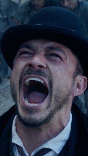 Orlando Bloom Instagram - The fight for freedom takes flight. 🧚 Carnival Row returns February 17.